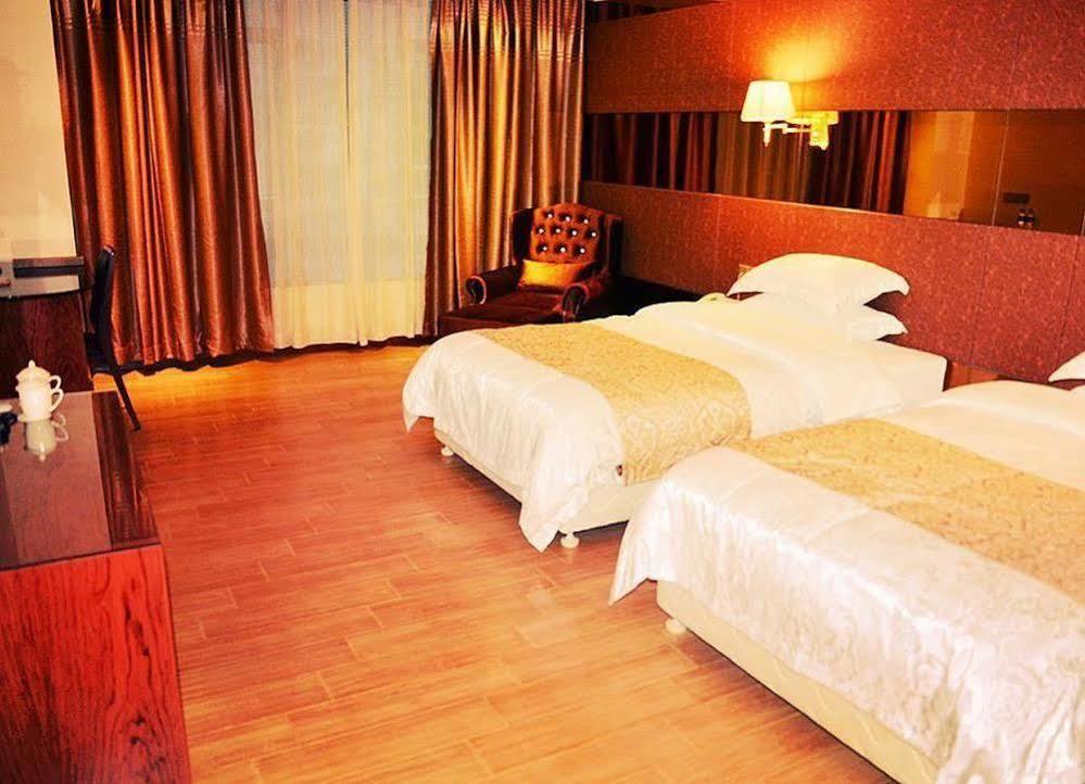 Humen Dongguan Xiangkai Yuerong Hotel מראה חיצוני תמונה